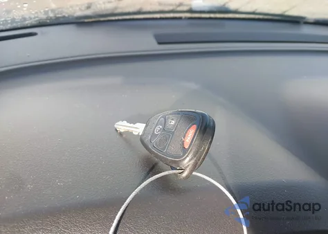 2011 Jeep Compass z USA, uszkodzony, nr VIN 1J4NF1FB8BD282820